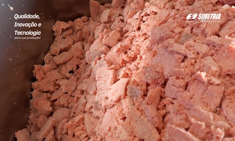 preparação de matéria-prima congelada em frigorífico industrial